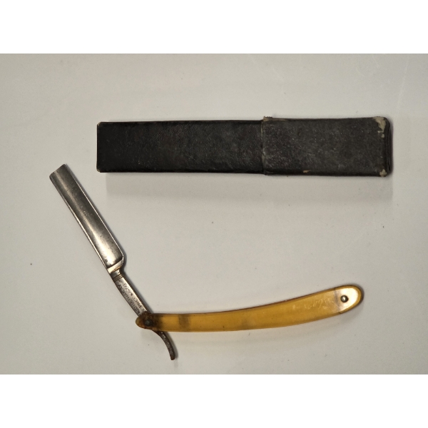 Vintage Collectors Kid Hathaway Straight Razor 