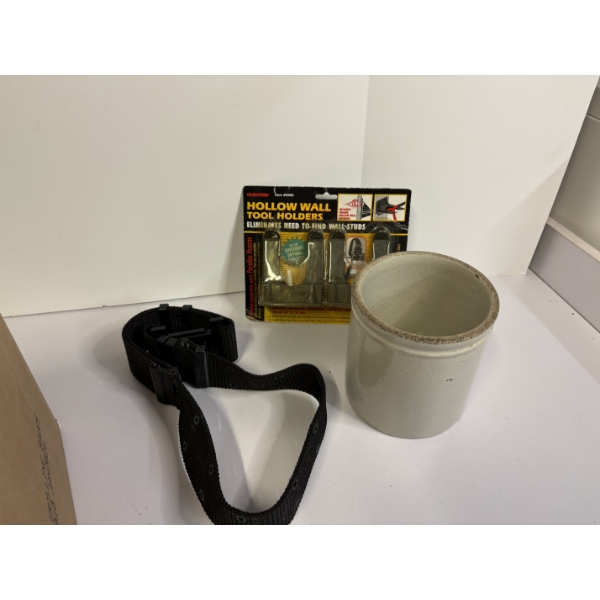Hollow Wall Tool Holders - Black Belt - Ceramic Container
