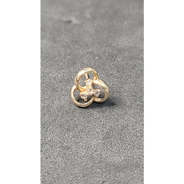14K Gold Single Earring With Clear Stones - Total Weight: 1.0g