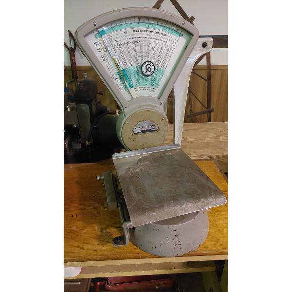 Vintage Pitney Bowes Store Scale - See Pics - Needs Outer Glass
