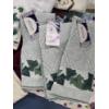 Image 5 : 18 Gallon Roughneck Tote With New Printed Towels, Hand & Kitchen Towels