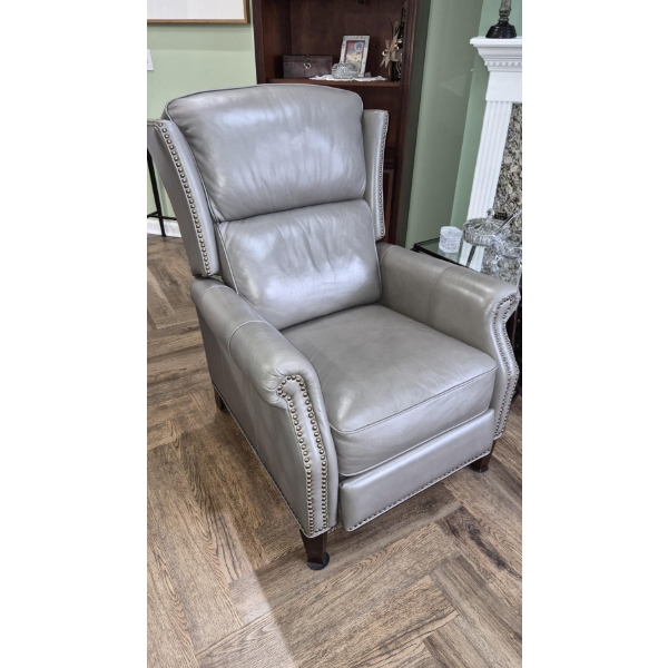 PICKUP IN NORTHFIELD - 2nd Of 2 - Excellent Leather Recliner As Shown - Great Condition - See Pics 