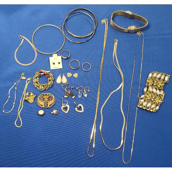 Assorted Costume Jewelry Pieces Featuring Vintage Clinton Women's 17-Jewel Mechanical Wristwatch 