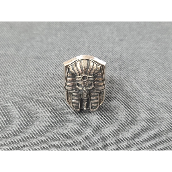 Egyptian Pharaoh Sterling Silver Ring Weighing 73 Grams