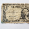 Image 2 : United States Series 1935 E $1 Blue Seal Silver Certificate 