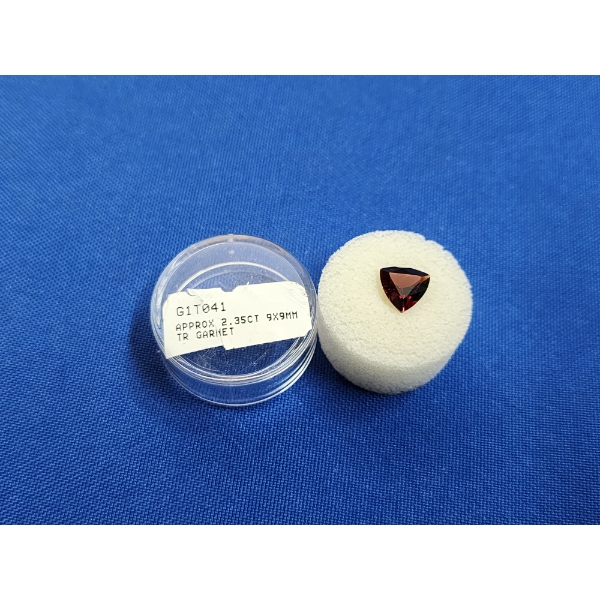 TR Garnet Gemstone 9x9mm 2.35 Carat