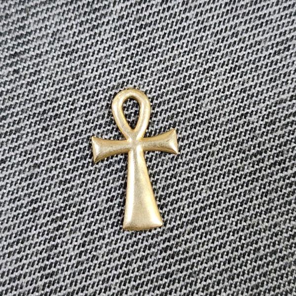 14K Gold Ankh Pendant Weighing 2.4 Grams