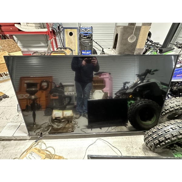 75'' TCL Smart TV - Works but has broken leg.