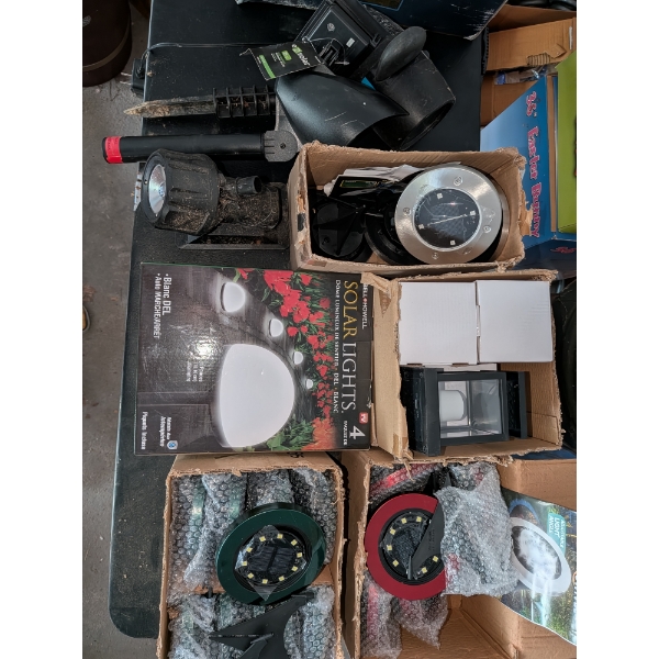 Huge Lot of Brand New Solar Lights