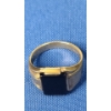 Image 7 : Men's 10K Gold Ring With Black Onyx - Size 10 - Weight: 4.8g