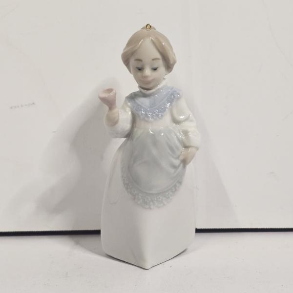 Lladró Mrs. Claus Porcelain Christmas Ornament Figurine, 5939, 4.5x2.12"