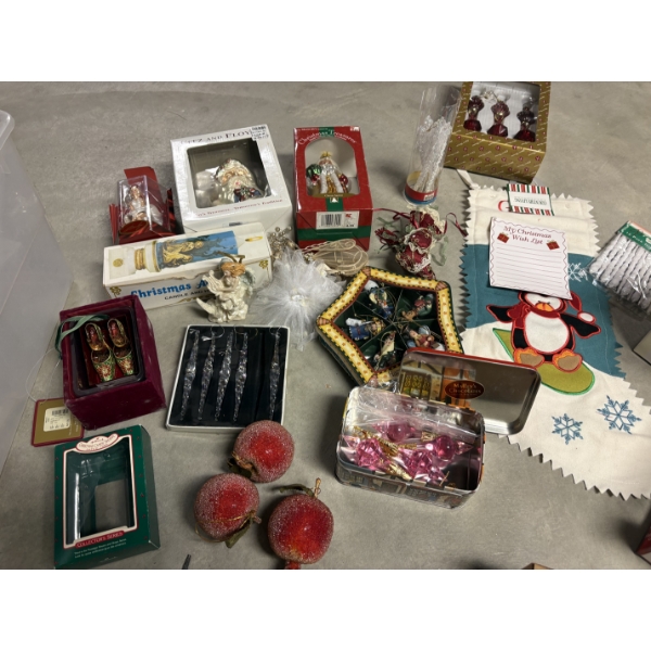 *Pick Up At Mantua Home-No Shipping Available*  Christmas Ornaments in Plastic Storage Bin