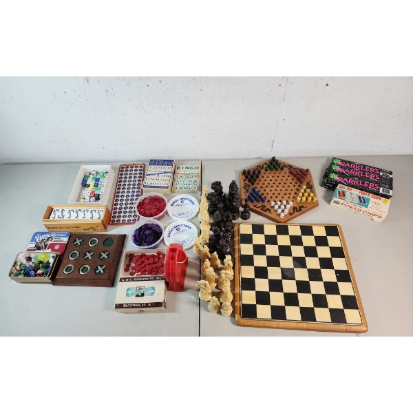 Lot of Vintage Games: Bingo, Chess, Marbles, Chinese Checkers, & More - See photos! 
