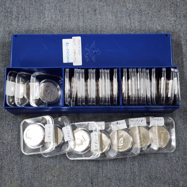 Coin Collectors Case Loaded With Kennedy Half Dollars in Capsules ~ Face Value $15.00