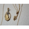 Image 3 : 10K Yellow Gold Necklace with Praying Hands and Cross Pendant TW: 1.3g