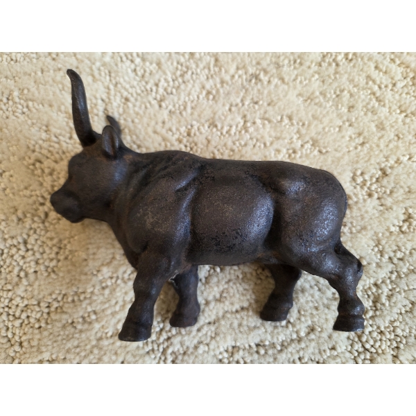 *Pick Up At Mantua Home-No Shipping Available* Amazing Vintage 5'' Cast Iron Bull Coin Bank With Ori