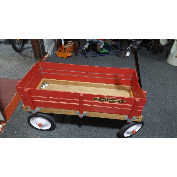 Radio Flyer "Towne & Country" Wooden Rack Body Wagon - Excellent Condition