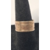Image 1 : 10K Yellow Gold Victorian Style Band Ring - Size 7 - Weight: 2.9g