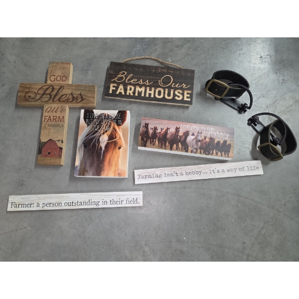 Wood Farmhouse Decor & More