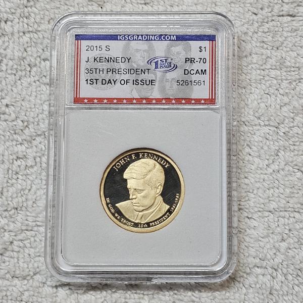 2015-S John F. Kennedy Presidential Dollar proof coin graded PR-70 Deep Cameo by IGSGrading