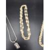 Image 4 : 3 Beautiful Necklaces - Costume Jewelry - Pendant - Flowers - Unique Beaded 