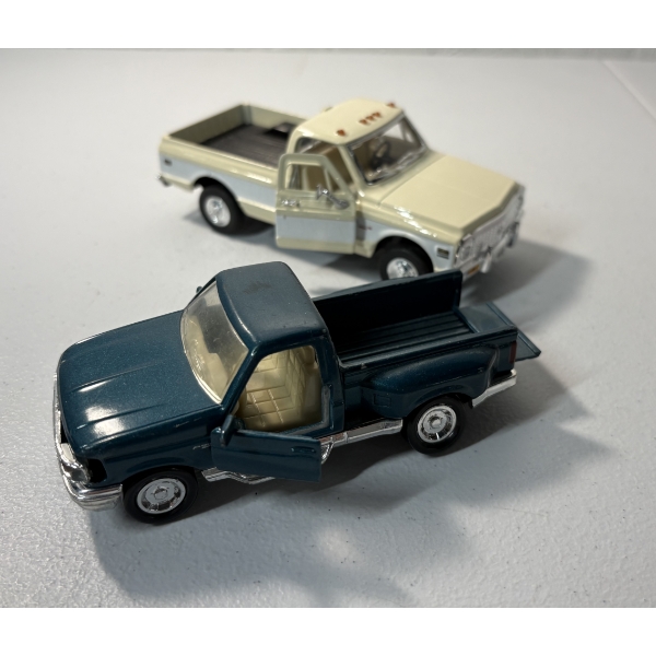 Lot of 2 Collectible Diecast Model Trucks 