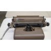 Image 6 : Vintage Royal Magic Margin Manual Typewriter 