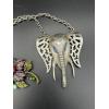 Image 5 : Costume Jewelry Lot - 4 Necklaces - 1 Pin - Animal Necklaces - Floral Pin