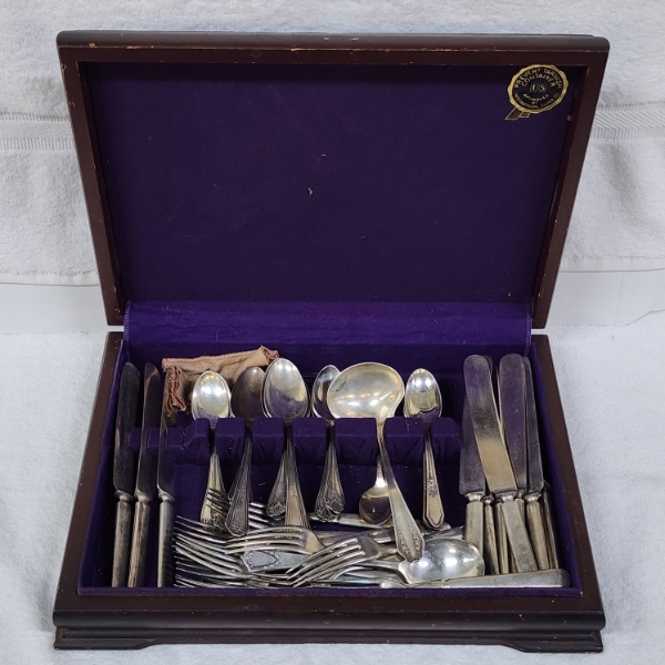 5.6 LBS of Assorted Silverplated Silverware in Storage Box