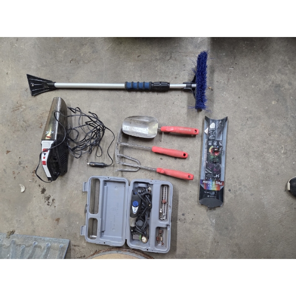 Pick Up Off Site- 115 Ely St. Alliance Oh. Dremel, Lights, Scraper, Garden Tools, & Vacuum