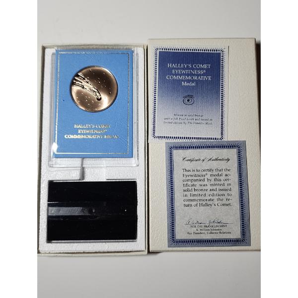 The Franklin Mint "Halley's Comet" Eyewitness Solid Bronze Medal w/ Display & COA