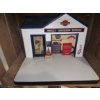 Image 4 : Vintage All Metal Harley Davidson Service Station / Garage & 2 Die Cast Cars In Original Box