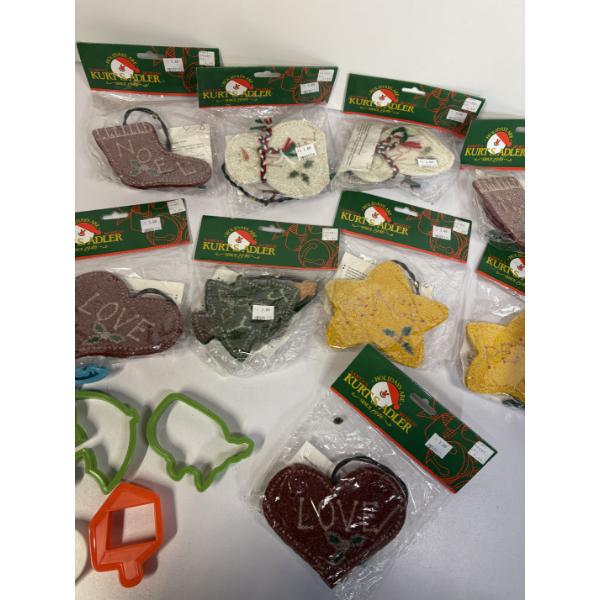 Christmas Decorations & Cookie Cutters (whole Bag of Cookie Cutters - only 7 shown)