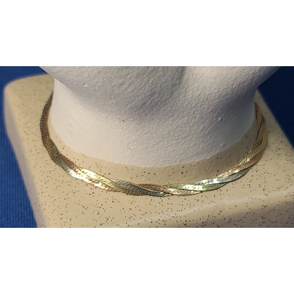 Vintage 14K Gold Italian 7" Tri-Color Braided Herringbone Bracelet - Weight: 3.1g