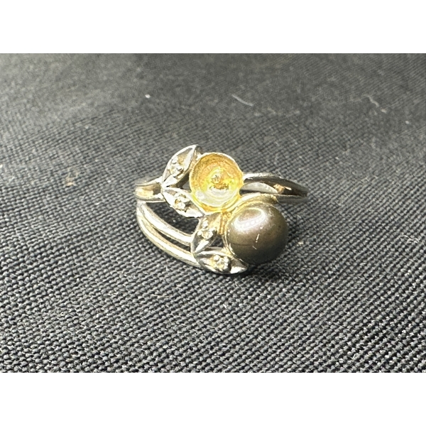 14k Gold Ring Total Weight 4.2g