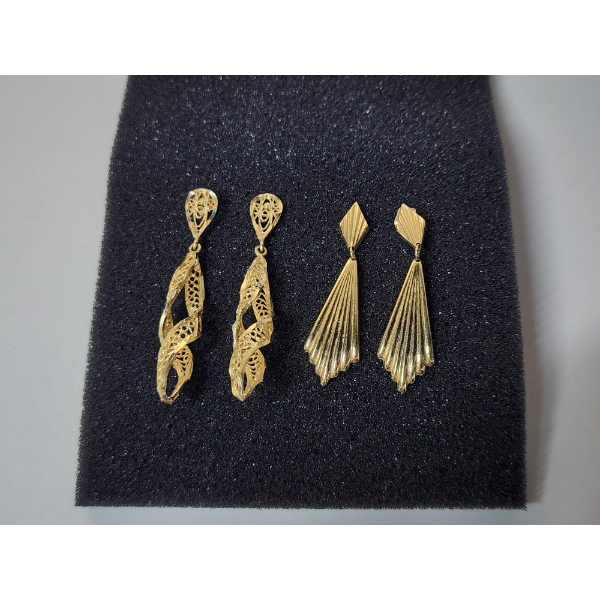2 Pairs of 14K Yellow Gold Dangle Earring - Total Weight: 5.2g