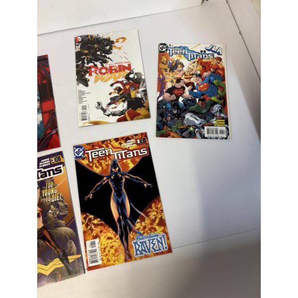 Comic Books - Set of 6 Comics - Teen Titans - Grayson - Futures End Earth 2 - Robin War