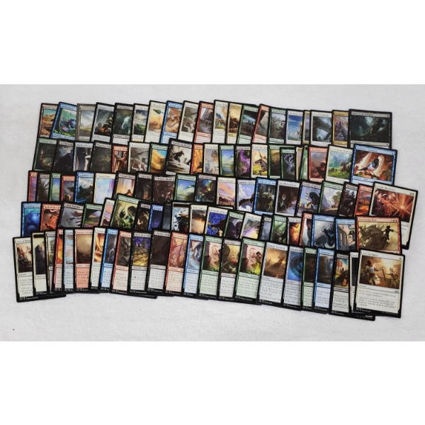 Over 100 Assorted MTG Magic the Gathering Trading Cards