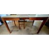 Image 2 : Dining Table with Table Pad and 1 Leaf