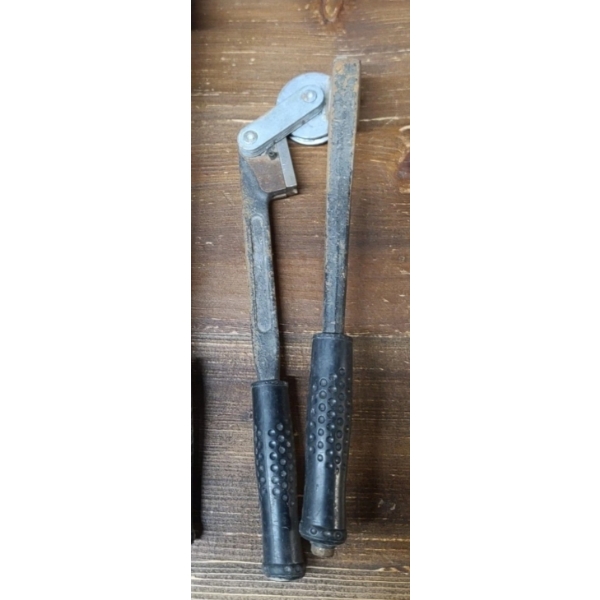 Heavy Duty RIDGID 3/8 INCH Lever Tubing Bender Tool ~ Still in Great Condition ~ RETAILS FOR $100-18
