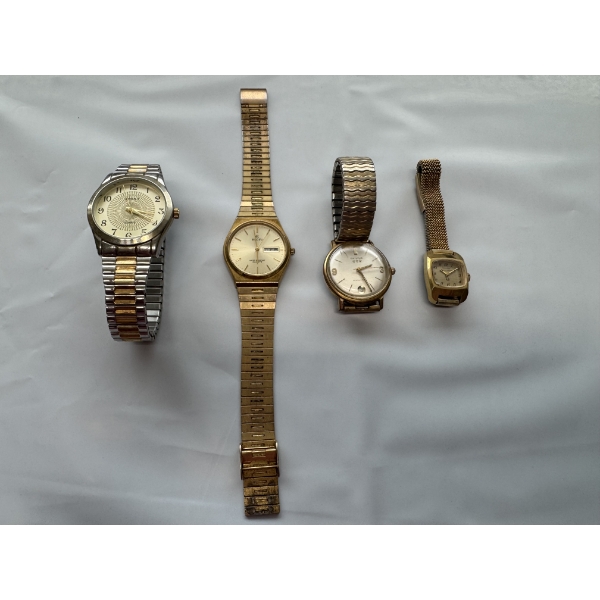 4 Vintage Wrist Watches Including Watch-It, Bulova & Benrus - Great  Condition