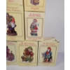 Image 3 : The International Santa Claus Collection - 9 Figurines