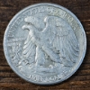 Image 2 : 1942 Silver Walking Liberty Half - 90% Silver