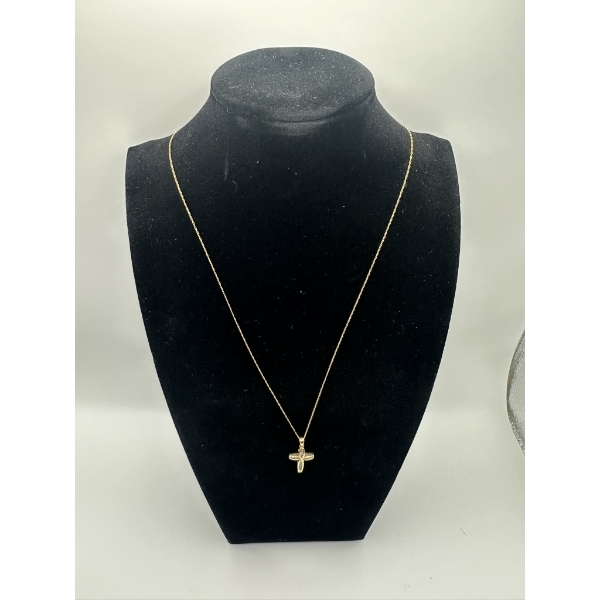 10k Yellow Gold Necklace with Cross Pendant 2.2g