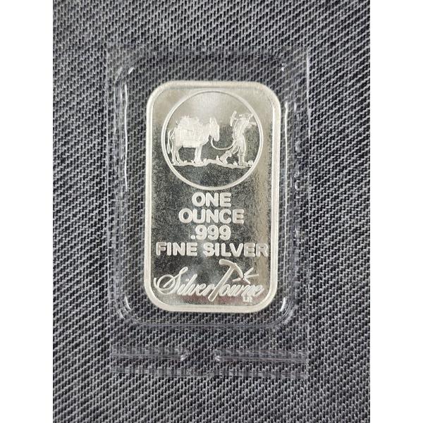 Silver Towne One Ounce .999 Fine Silver Bar in Original Plastic!