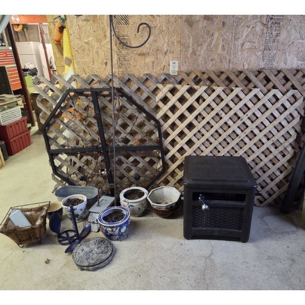 Louisville Home Pickup - Group LOt - Hose Box w Hose - Varmint Trap - Shepherds Pole - Pots & More


