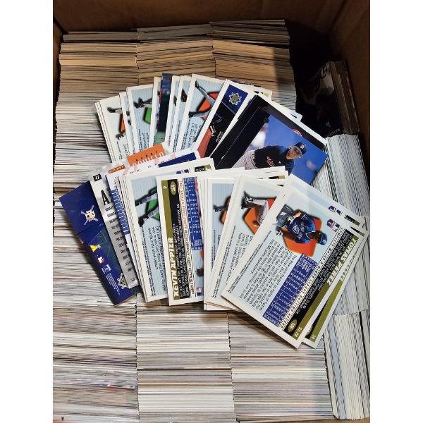 Huge Lot of Uncounted/Unsearched Baseball Cards