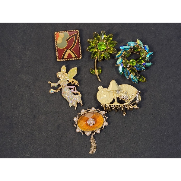 Lot of 6 Beautiful Assorted Gold-Tone Brooches