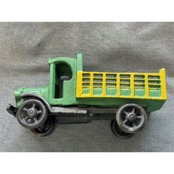 Vintage Cast Iron Ashley Belle 10" Long By 5" High Green Truck - Mint Condition 