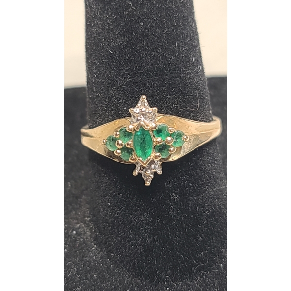 Women's Vintage 10K Yellow Gold Ring With Green & Clear Stones - Size 7 - Weight: 1.8g